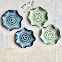 Load image into Gallery viewer, Saagar Star Plates - Set of 2