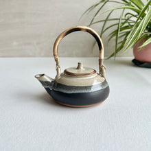 Load image into Gallery viewer, Kshitij Tea Pot