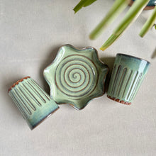 Load image into Gallery viewer, Saagar Chai Glass & Star Plate Set