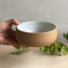 Load image into Gallery viewer, Prthvi Salad Bowl Speckled White