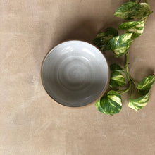 Load image into Gallery viewer, Prthvi Salad Bowl Speckled White